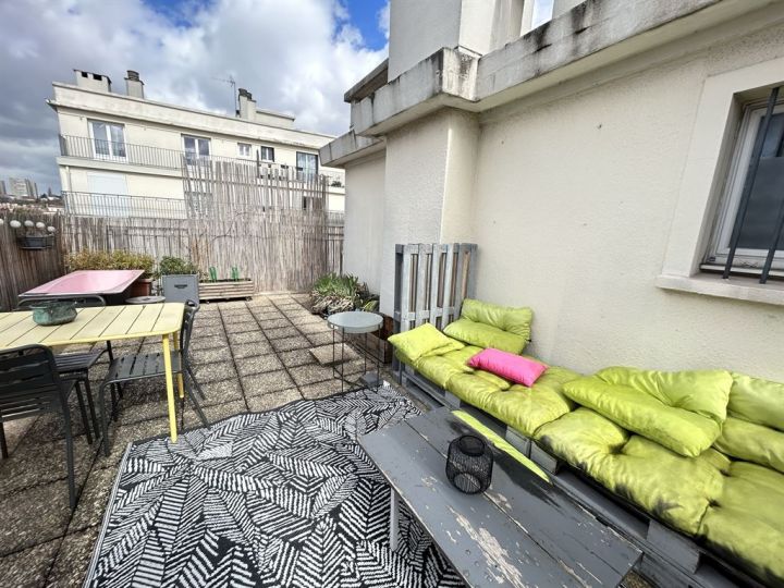 appartement 2 pièces en location sur MONTREUIL (93100)