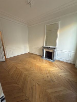 appartement 6 pièces en location sur PARIS (75008)